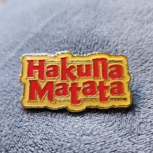 Hakuna Matata Enamel Pin